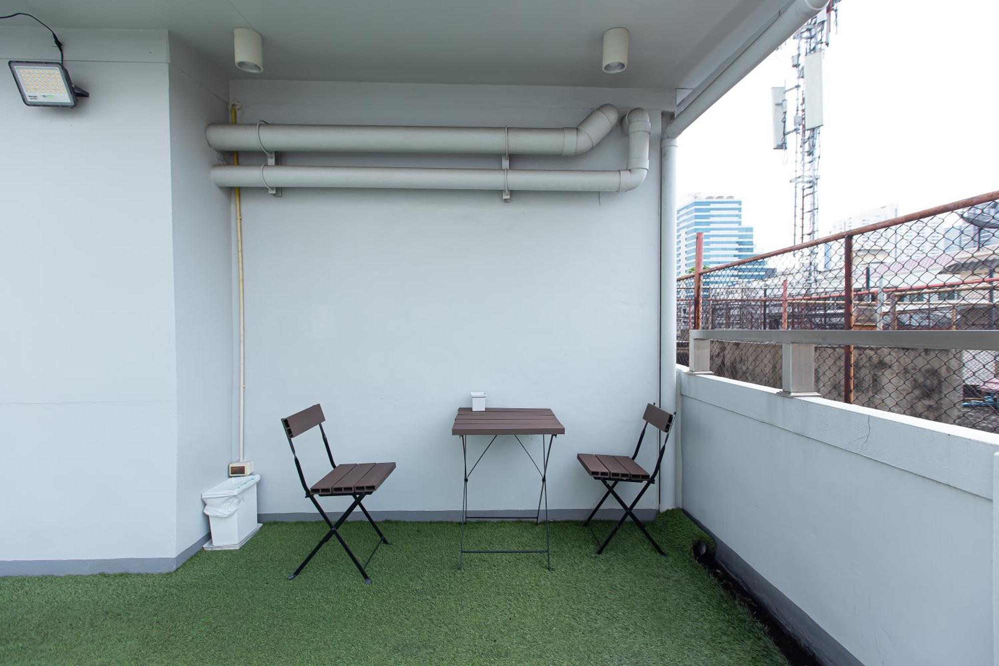 Simply Sleep Hostel Bangkok Exterior foto